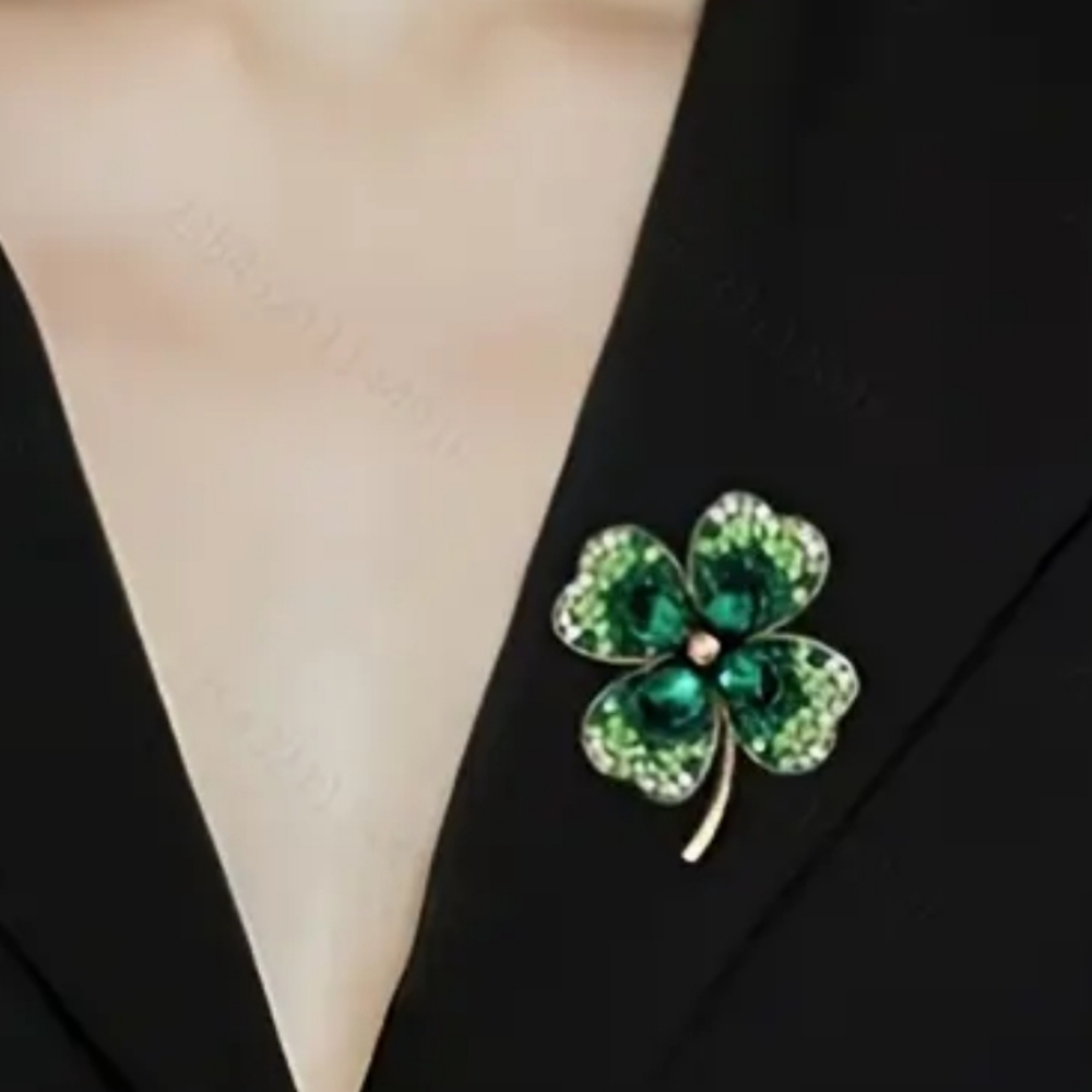 Four Leaf Clover Green Rhinestone Brooch - Picture 2 of 4